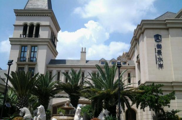 深圳市寶安區(qū)恒豐地產(chǎn)福永御景水岸別墅群   風(fēng)冷冷水中央空調(diào)